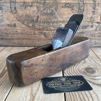 Y205 Antique FRENCH Wooden HOLLOWING PLANE display