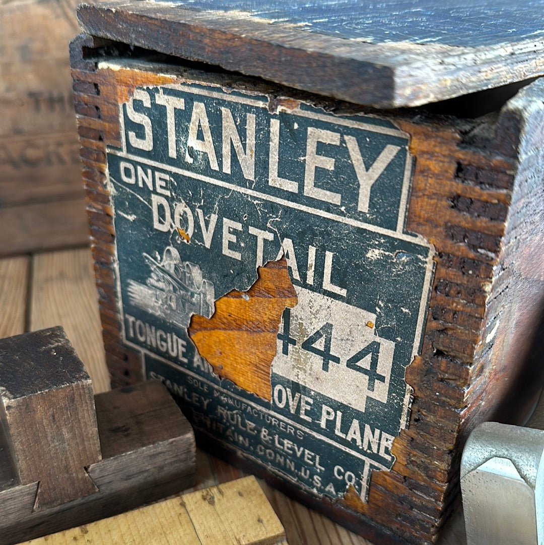 SOLD N1047 Vintage STANLEY USA No.444 Dovetail Tongue & Groove PLANE with cutters IOB