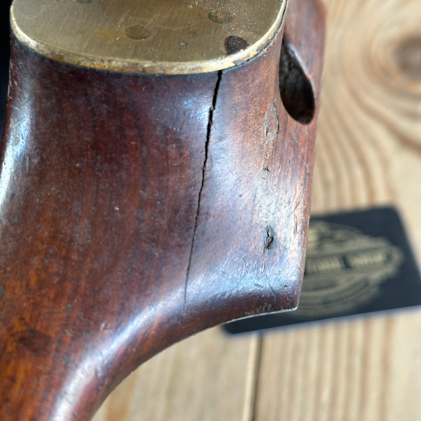 SOLD H1191 Vintage VR RAILWAYS wooden COACH MAKERS HAND ROUTER