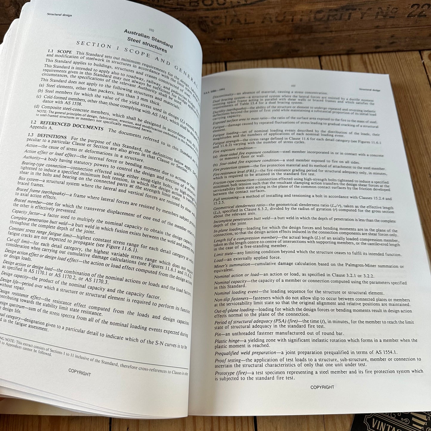 XBN140 Vintage 1991 BOOK Design Standards for MECHANICAL ENGINEERING STUDENTS by STANDARDS AUSTRALIA 3rd editiom