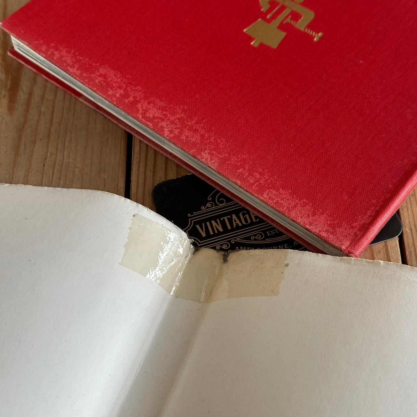 SOLD. XB1-105 Vintage 1950s AUSTRALIAN PICTURE HANDYMAN Hand tools craftsman BOOK