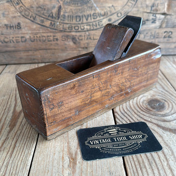 Y973 Antique FRENCH Wooden SMOOTHING PLANE display