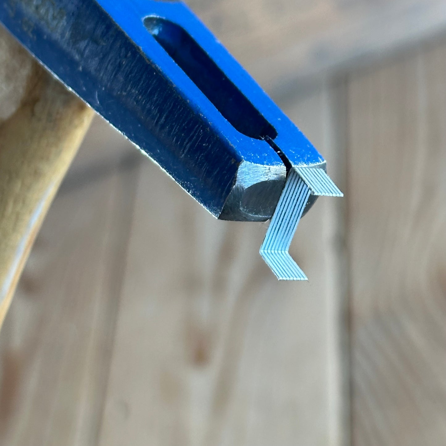 H2138 Vintage magnetic UPHOLSTERY HAMMER