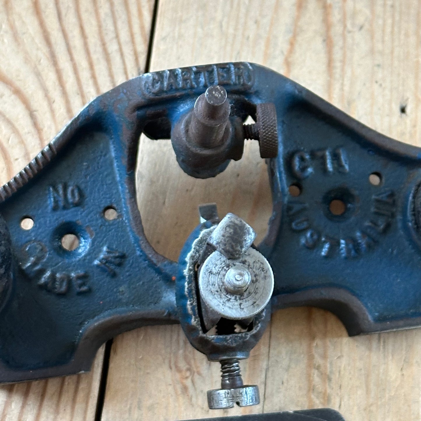 H2527 Vintage CARTER Australia No.C71 Router plane with one cutter