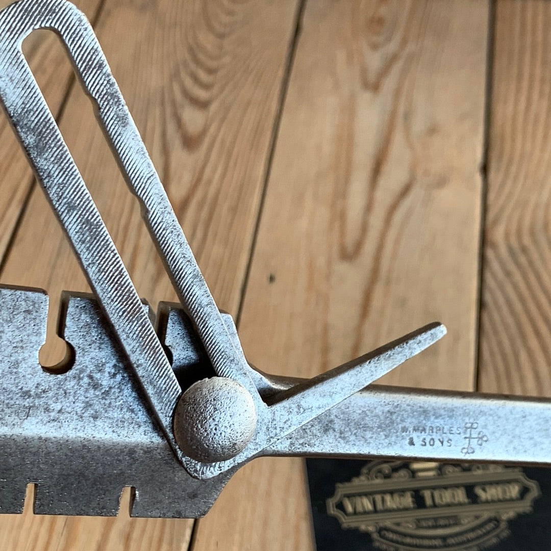 D972 Vintage WILLIAM MARPLES England SAW SET Saw Wrest