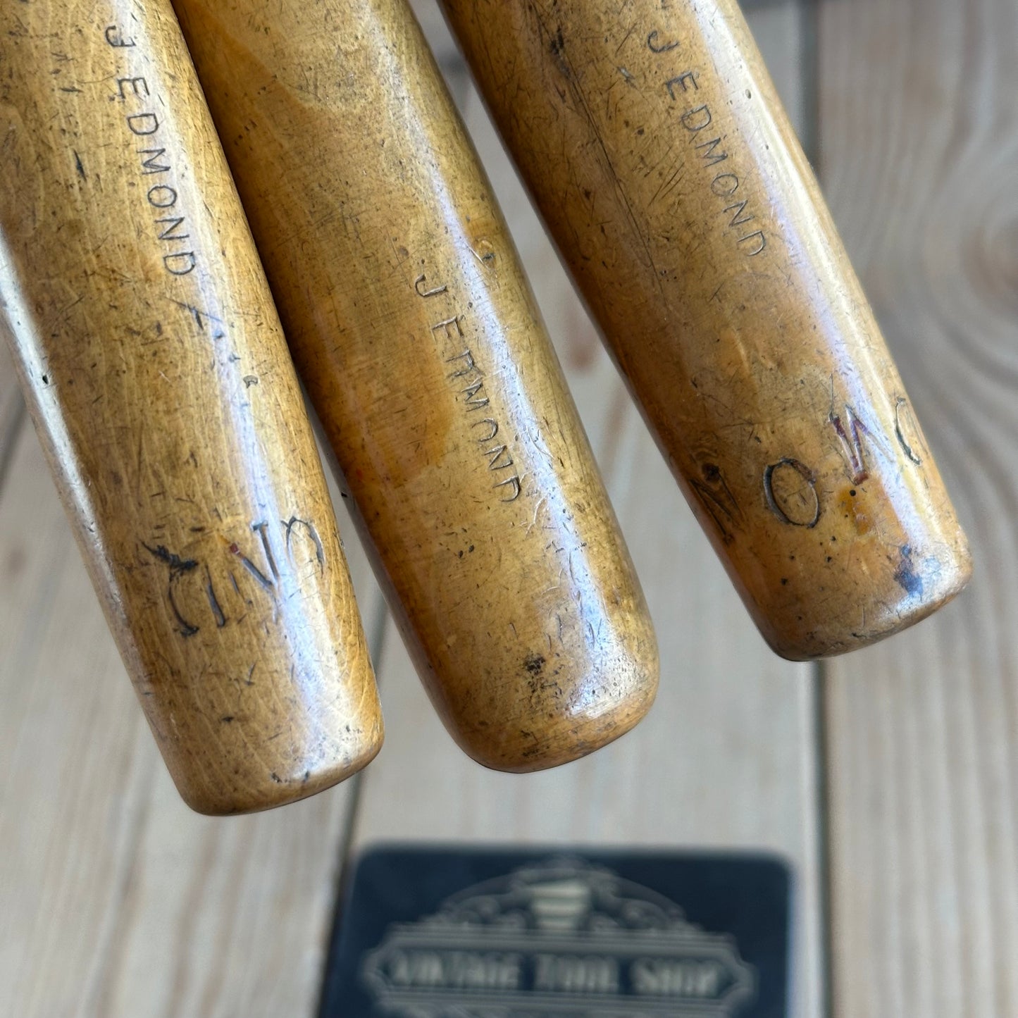 D1916 Vintage 3 x MATHIESON Scotland PARING Gouges CHISELS Boxwood Handles