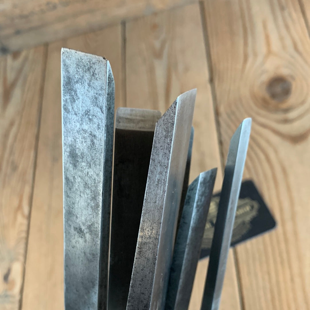 SOLD T10070 Vintage set of 6 x TITAN AUSTRALIA No:101 Registered Firmer CHISELS