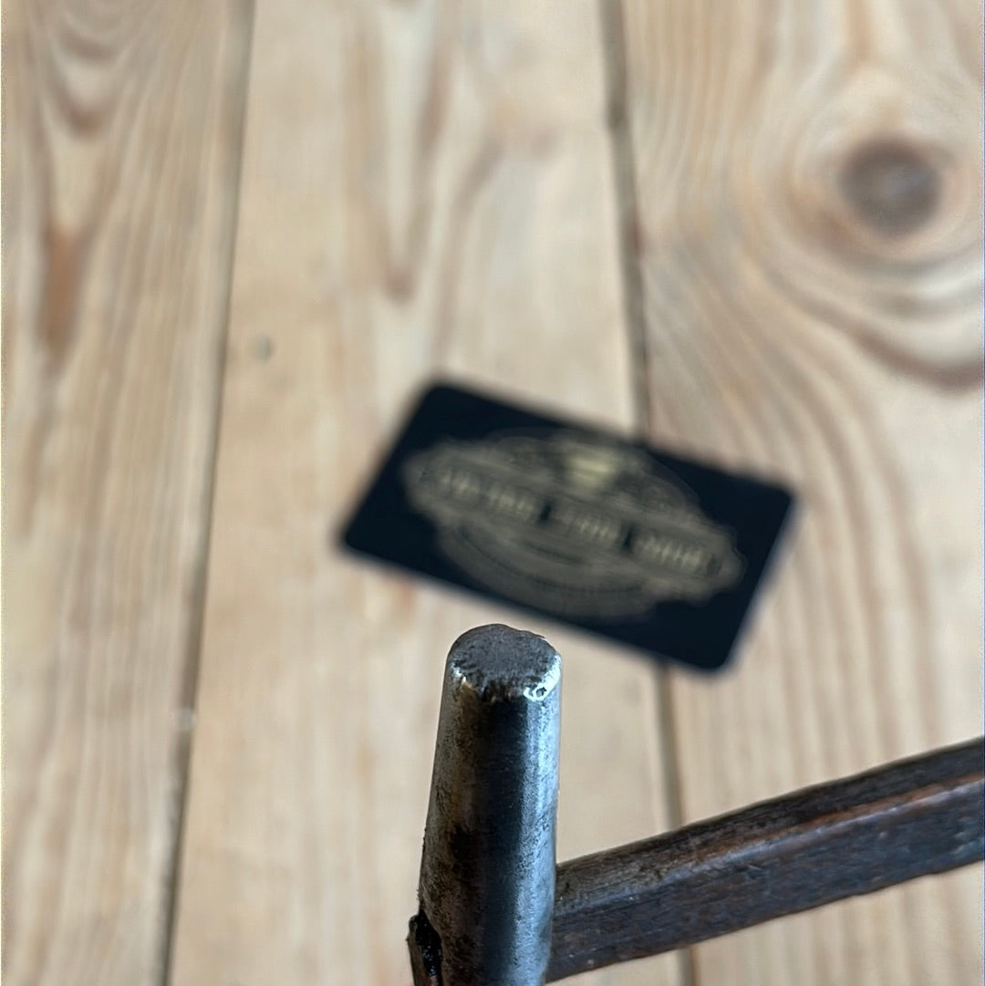 D1539 Vintage small jewellers watchmakers Metalwork HAMMER