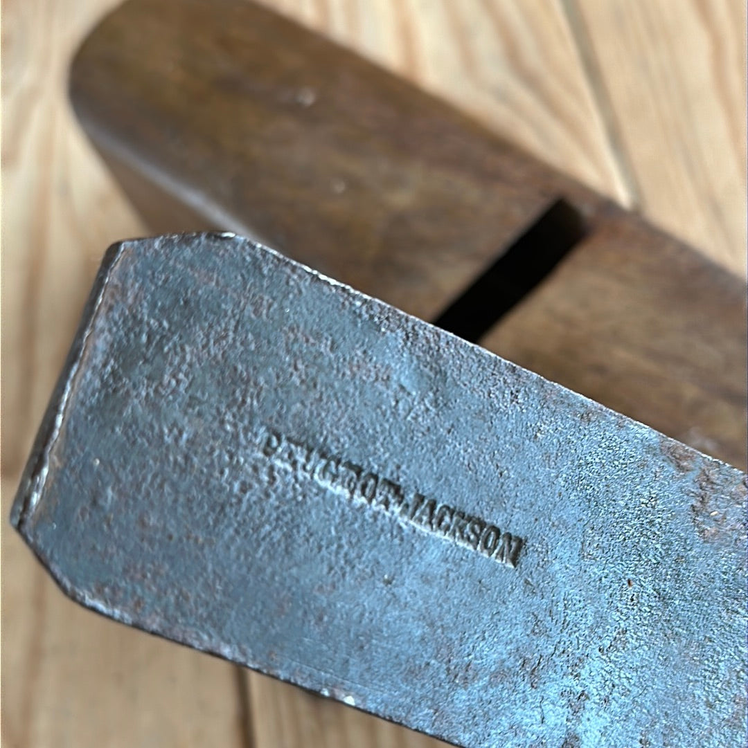 Y205 Antique FRENCH Wooden HOLLOWING PLANE display