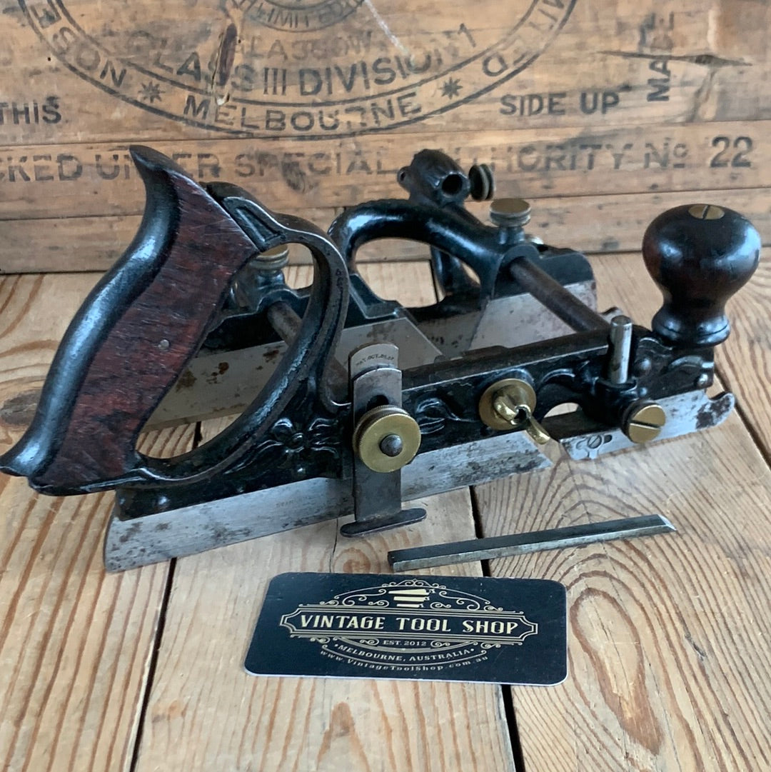 SOLD H289 Antique early 1883-85 Type 1 STANLEY USA No.45 Combination PLANE