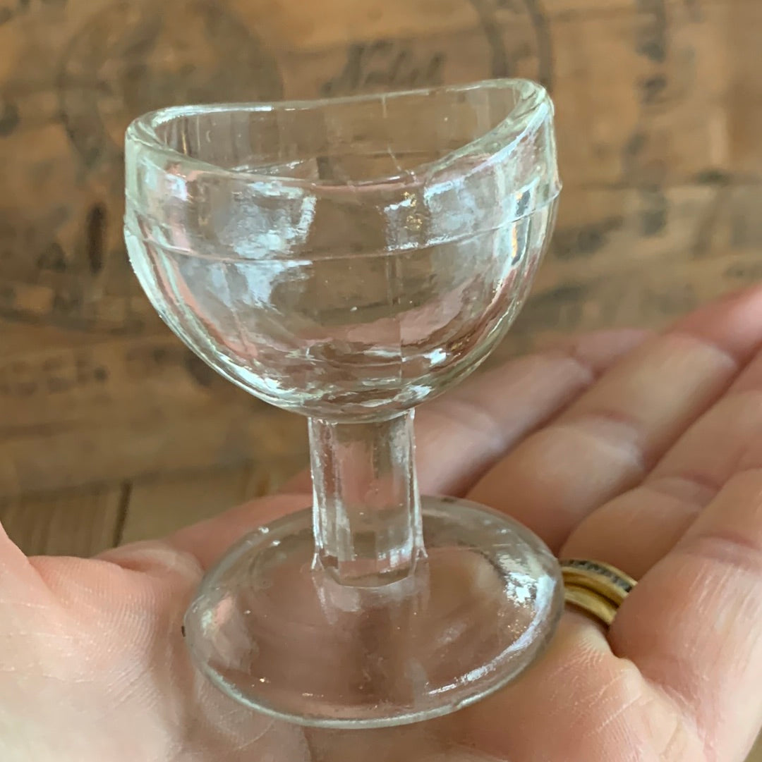 VD852 Depression Era Vintage GLASS EYE WASH Optical Bath medicine display item