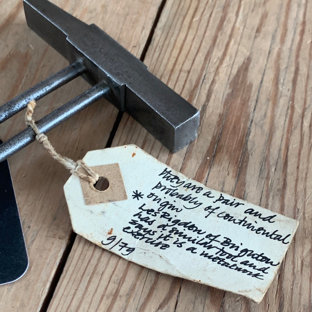 D532 Vintage small CLOCKMAKERS metal handled HAMMER