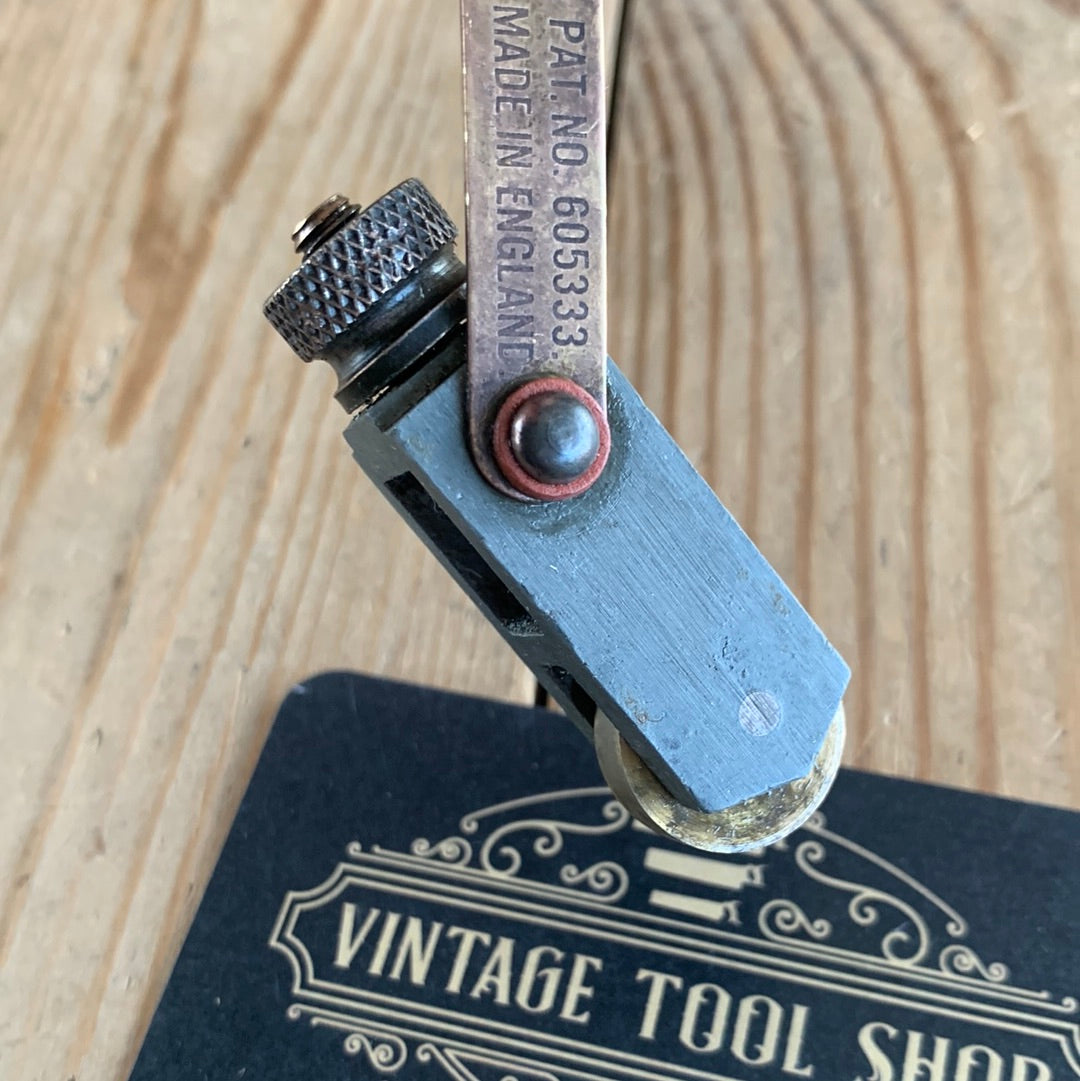 SOLD D346 Vintage STANLEY England PLANE BLADE sharpening honing GUIDE