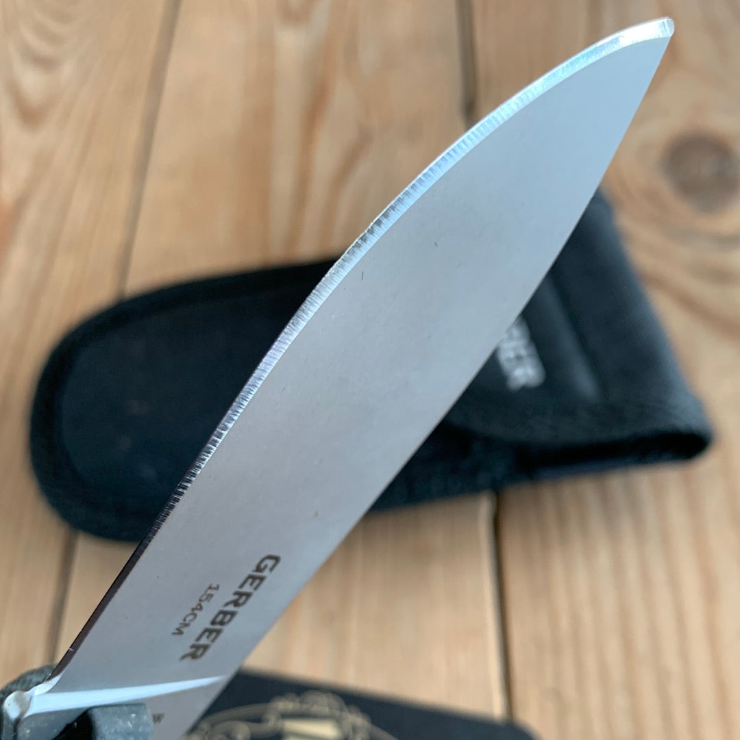 SOLD K15 Vintage GERBER GATOR USA folding KNIFE