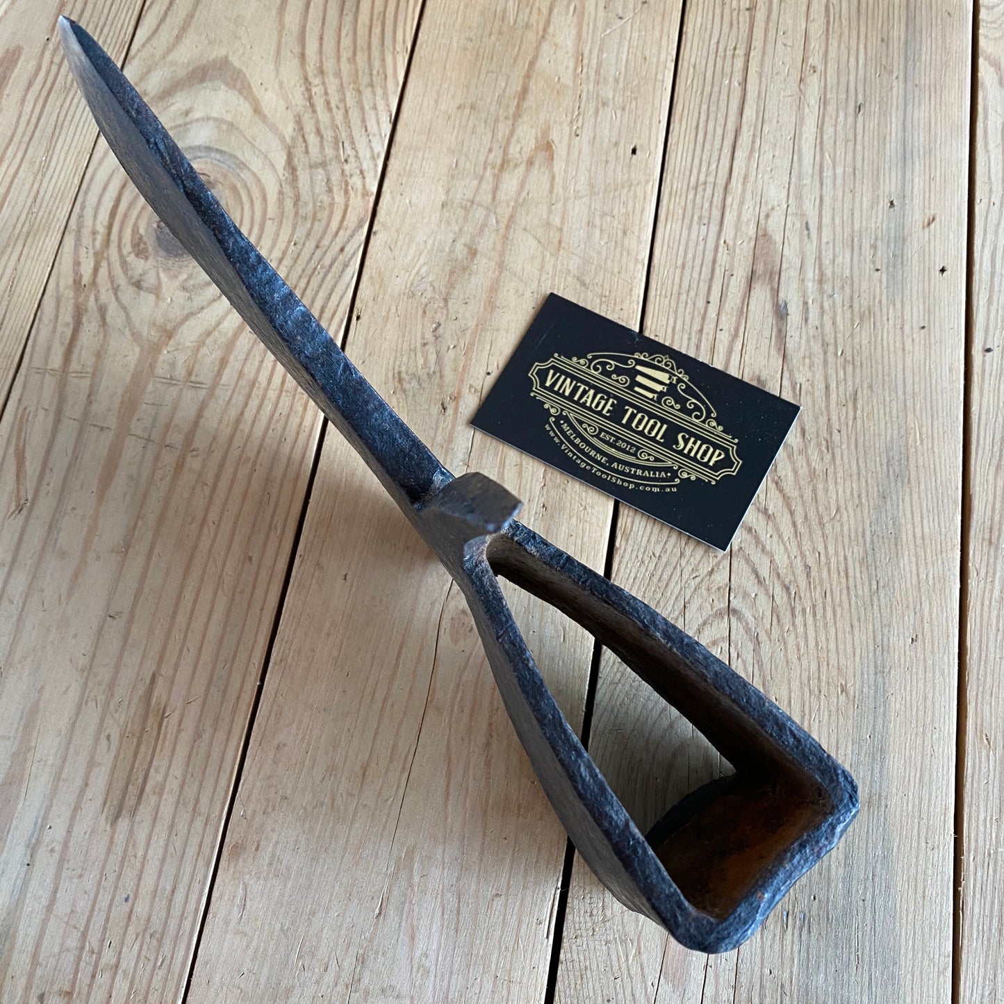 SOLD Antique FRENCH FORREST of RETZ pattern AXE Y1707