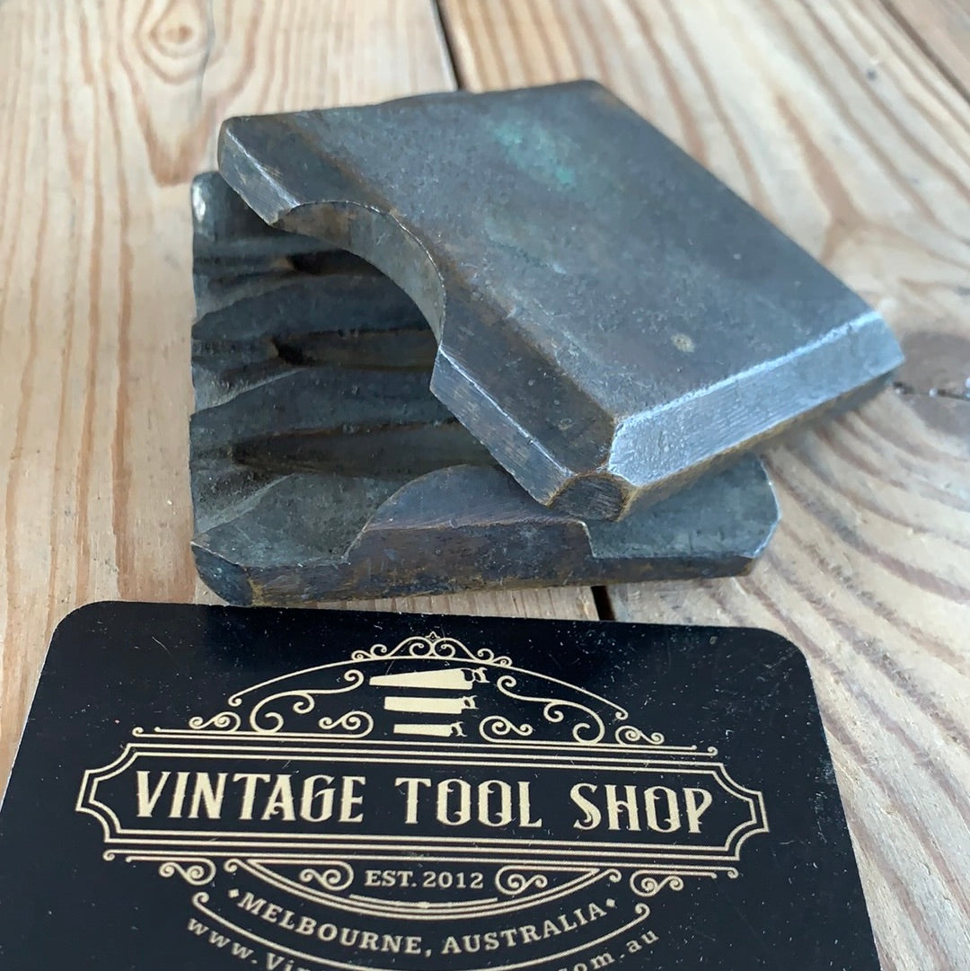 T8981 Vintage Brass or Bronze SINKER MOULD