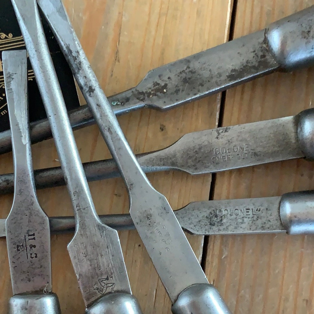 SOLD Vintage mixed set of 6x Cabinet SCREWDRIVERS Banjo handles T8369