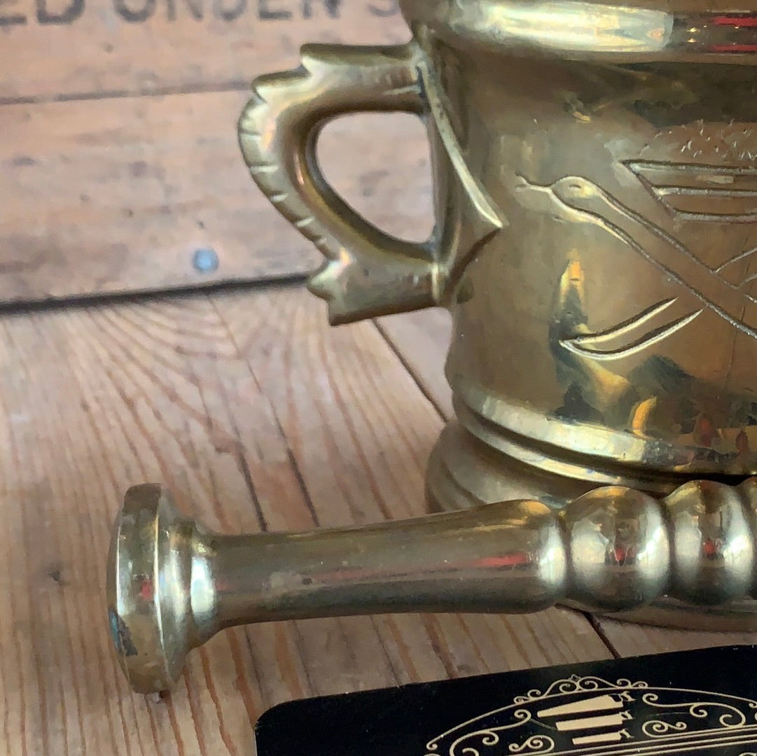 SOLD Vintage brass MORTAR & PESTLE display item T8667