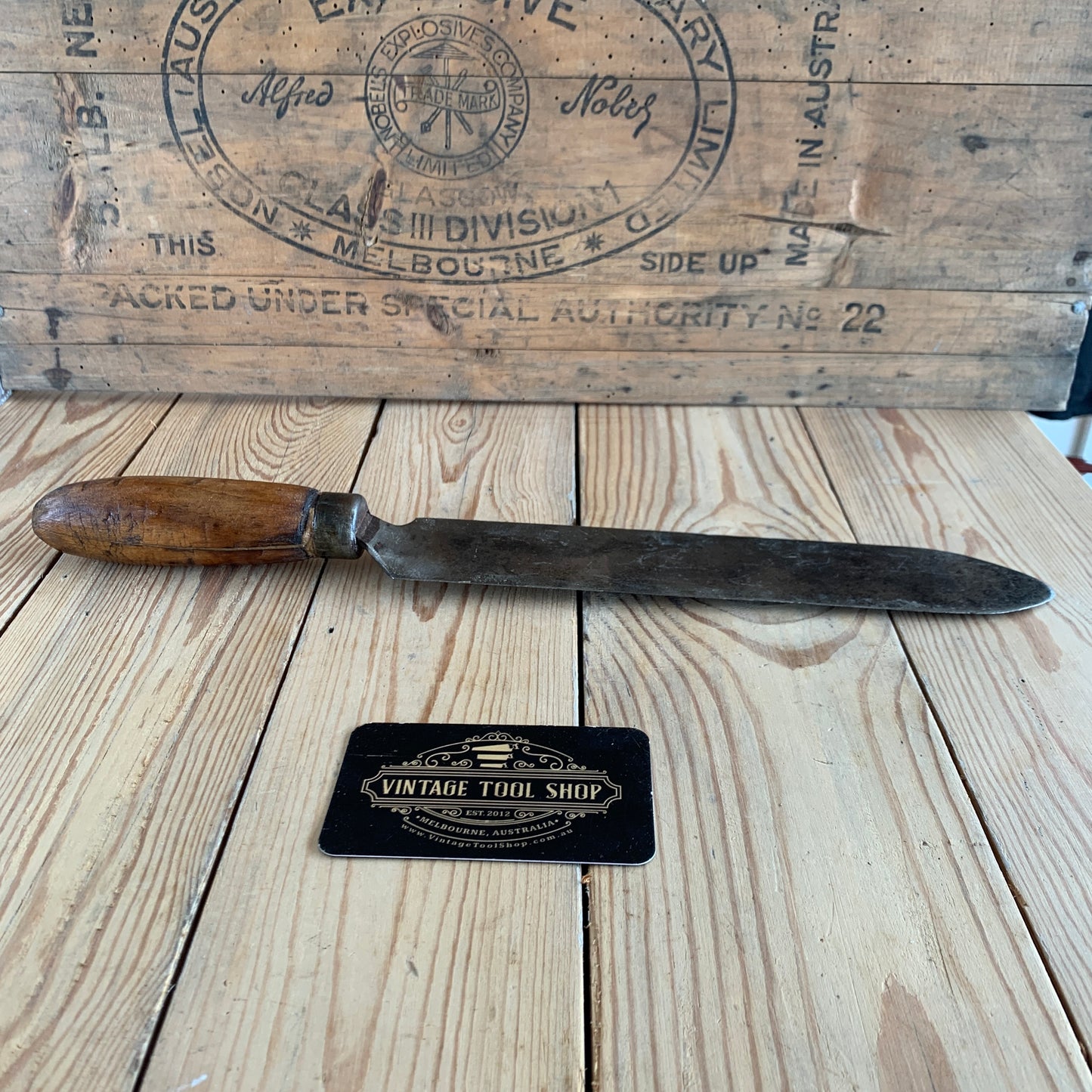 SOLD Vintage BEEKEEPERS wooden handle uncapping KNIFE T1207