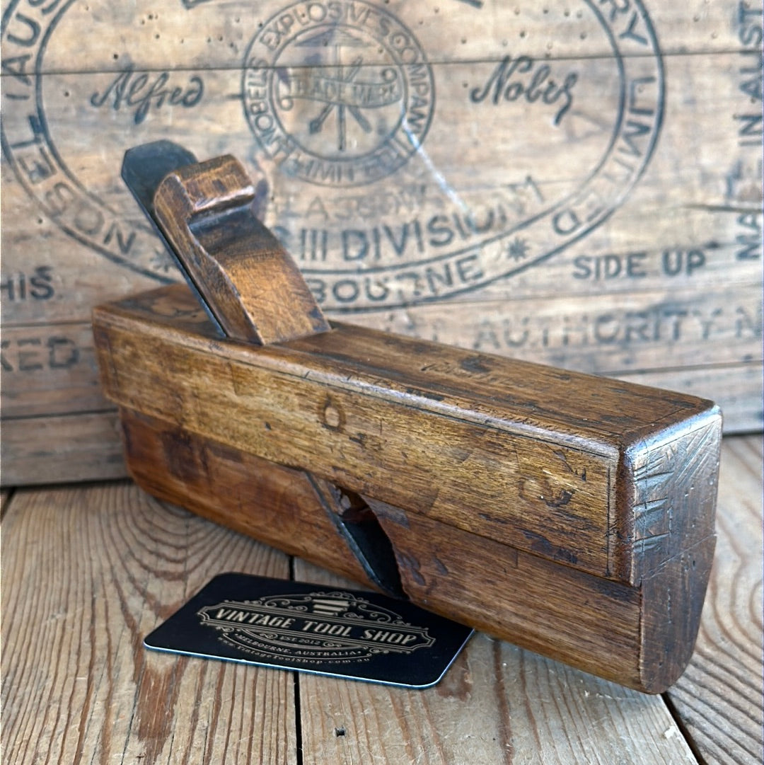 Y105 Antique FRENCH Wooden Hollowing PLANE