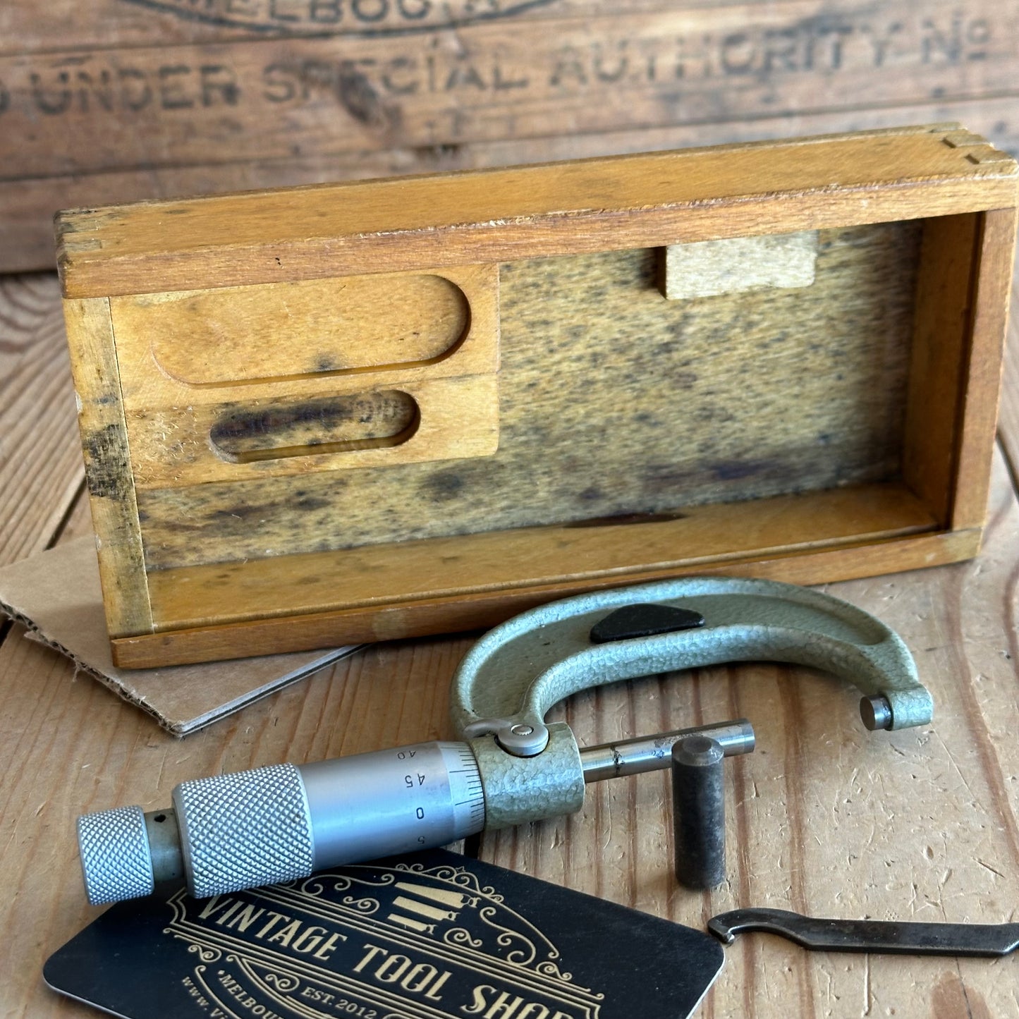 H1622 Vintage MICROMETER