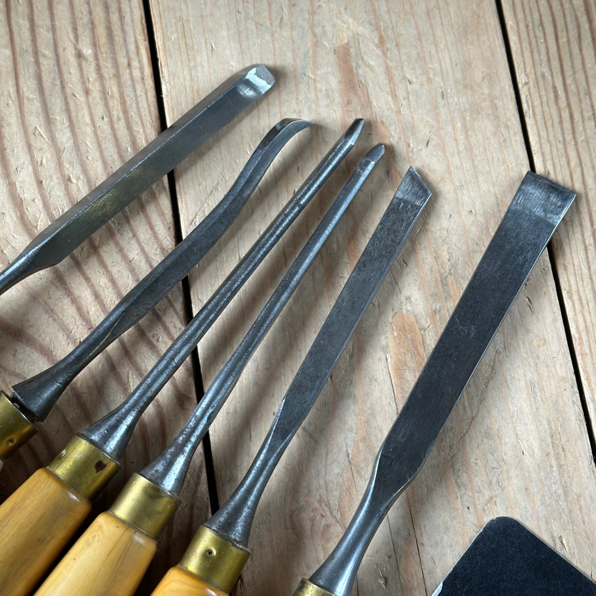 H2582 Vintage set of 6 MARPLES England Boxwood Handled Carving CHISELS including Skew & V-gouge