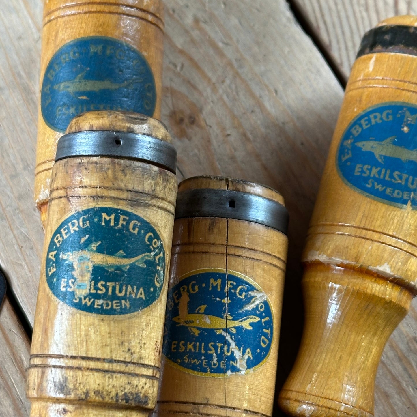 H2523 Vintage set of 5 x SWEDISH E.A. BERG Birch handled socketed BEVEL CHISELS