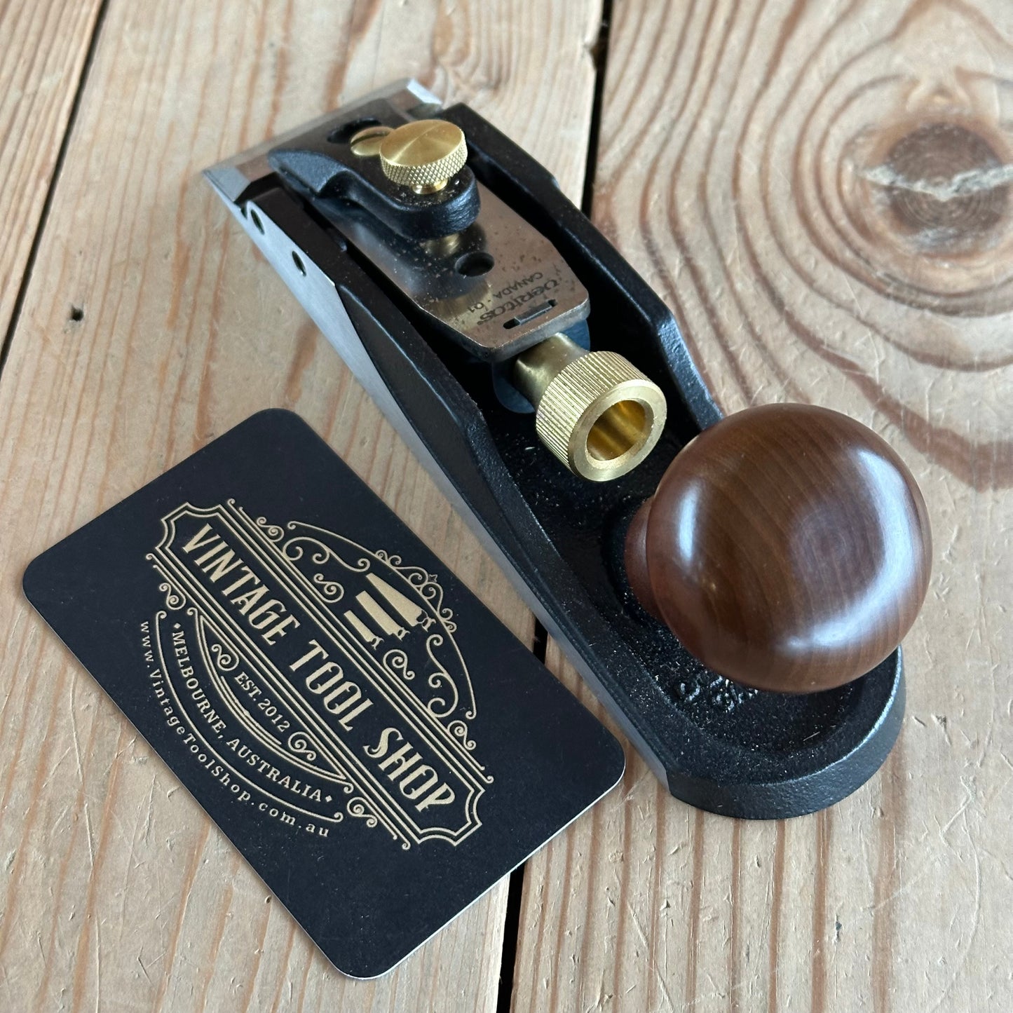 SOLD. H2196 Contemporary VERITAS CABINETMAKERS TRIMMING PLANE Chisel PLANE