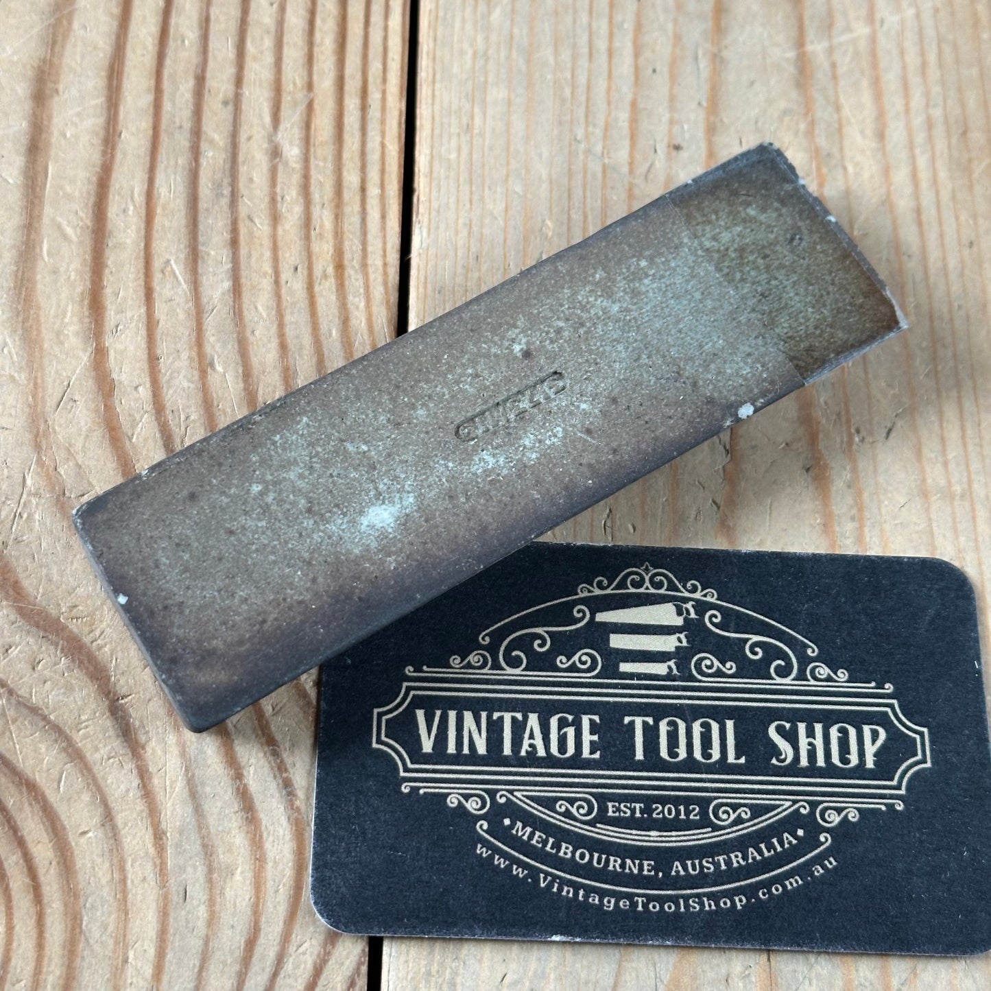 A138 Vintage Ceramic abrasive sharpening STONE
