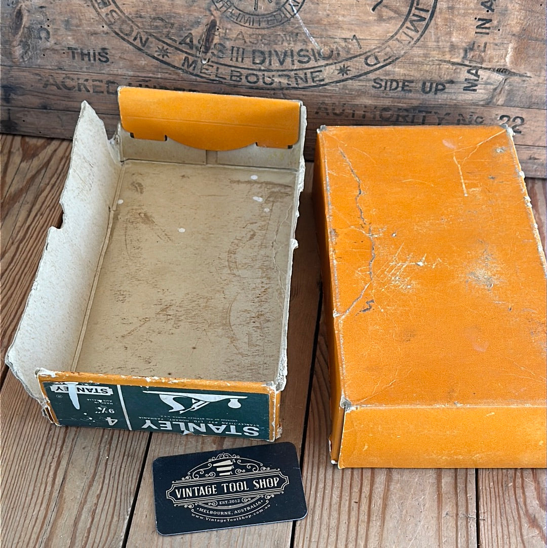 SOLD H819 Vintage STANLEY Australia No.4 PLANE in original box