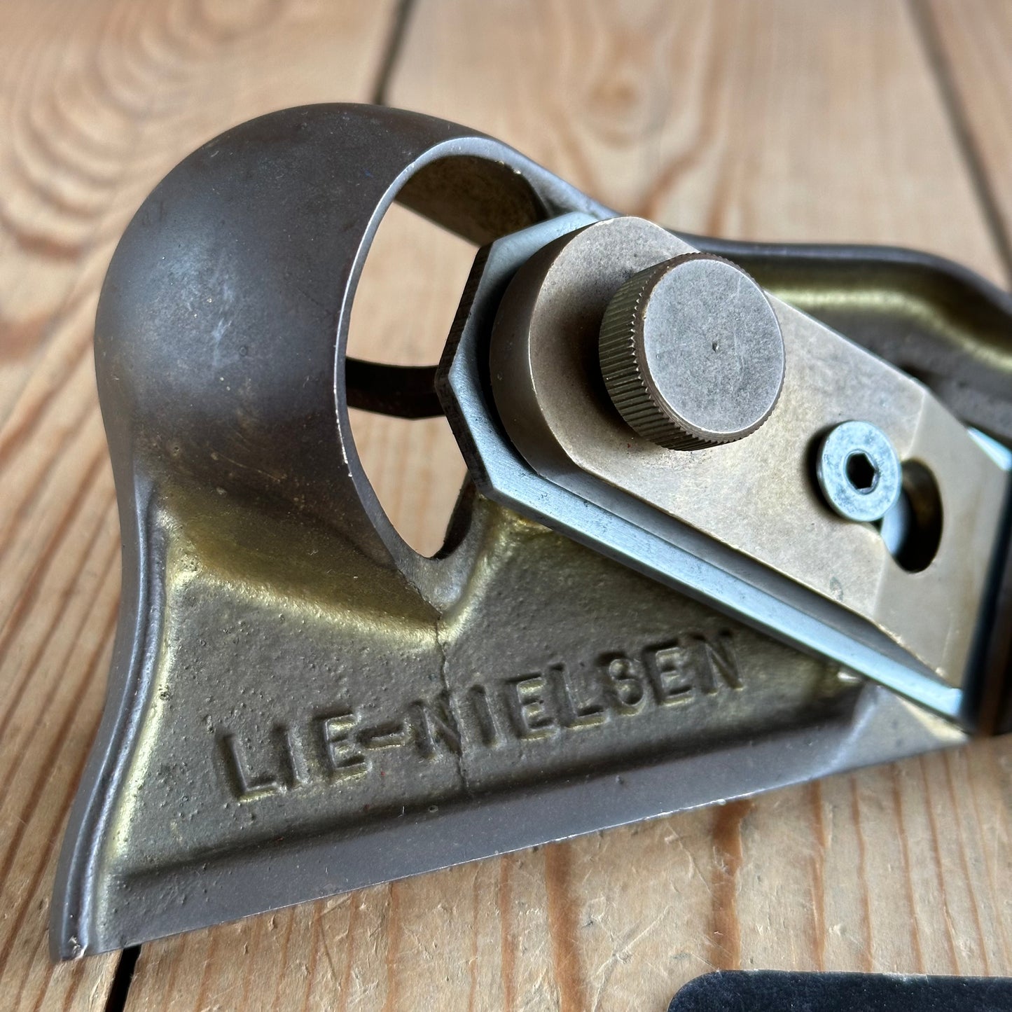 H1363 Contemporary LIE NIELSEN USA No:95 Edge Trimming BLOCK PLANE in Bronze