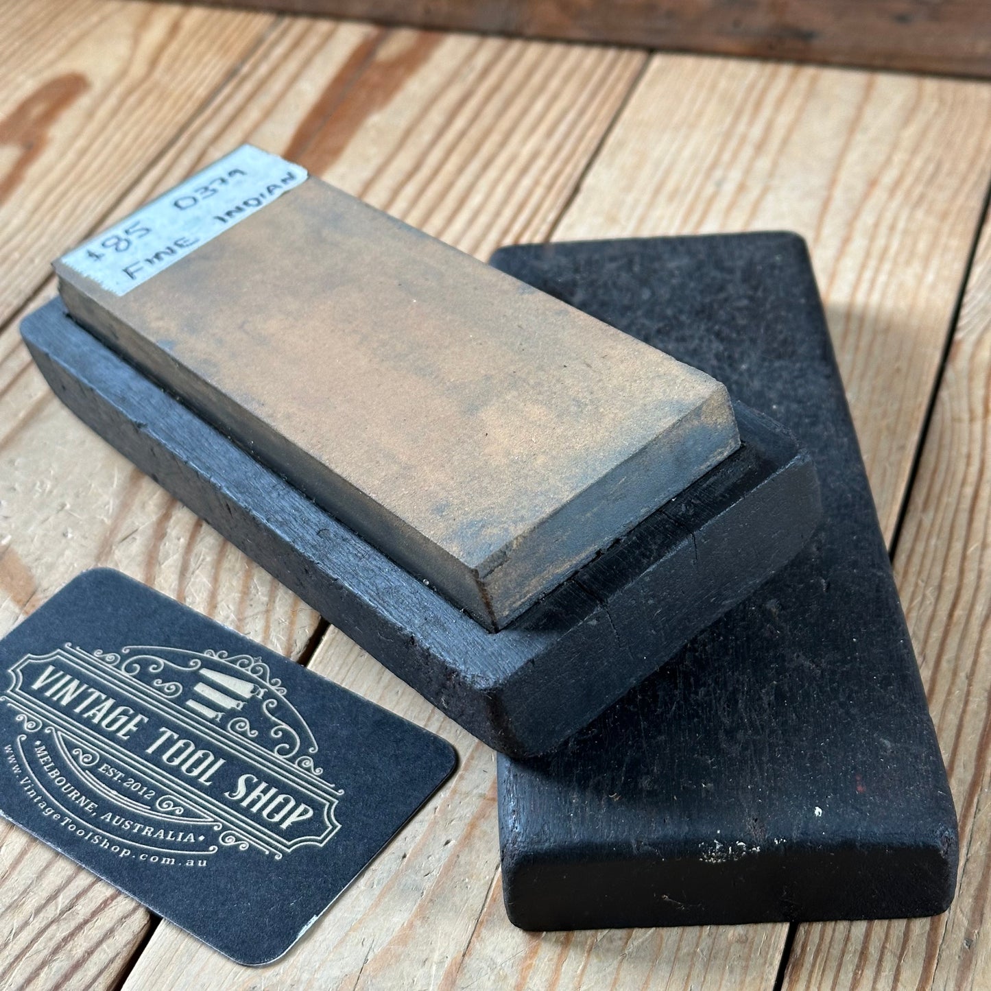 D379 Vintage Fine Norton India sharpening STONE in Mahogany Box