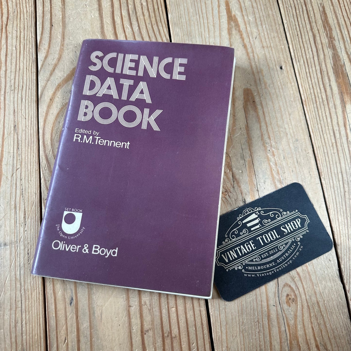 XBN105 Vintage 1976 BOOK SCIENCE DATA BOOK edited by R.M.Tennent