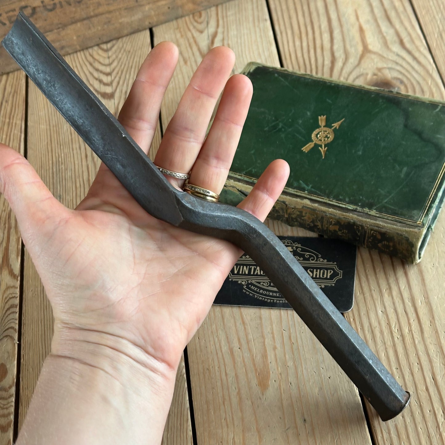 H2373 Vintage plumbers CAULKING tool