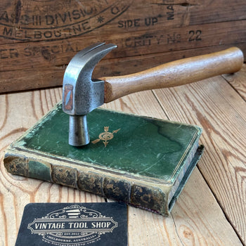 H2528 Vintage small Henry CHENEY USA carpenters HAMMER