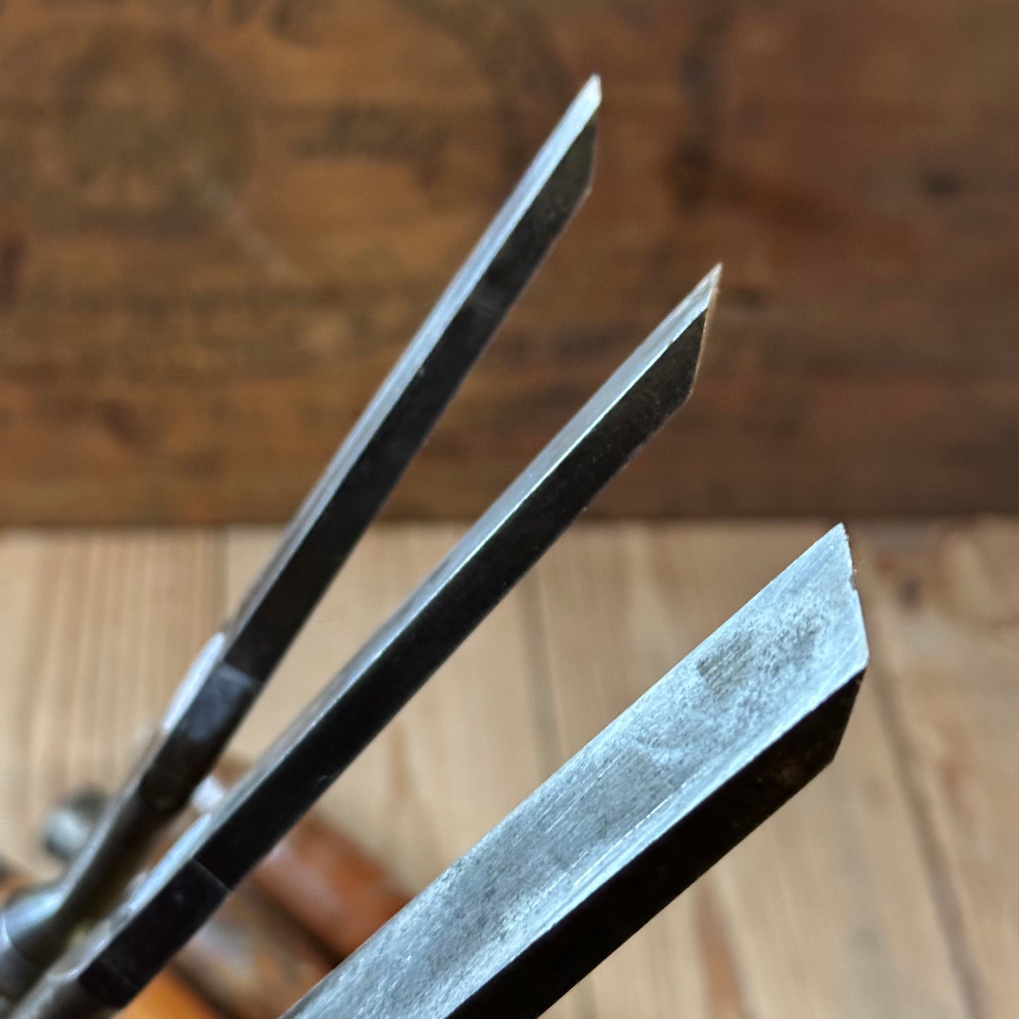 H2459 ICONIC! Vintage set of 6 x TITAN AUSTRALIA No:101 Registered Firmer CHISELS