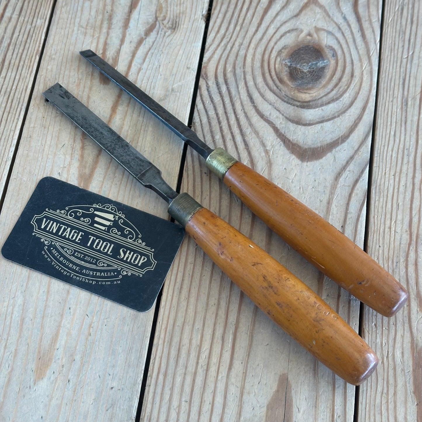 H2004 Vintage 2 x MARPLES England Bevel CHISELS Boxwood Handles