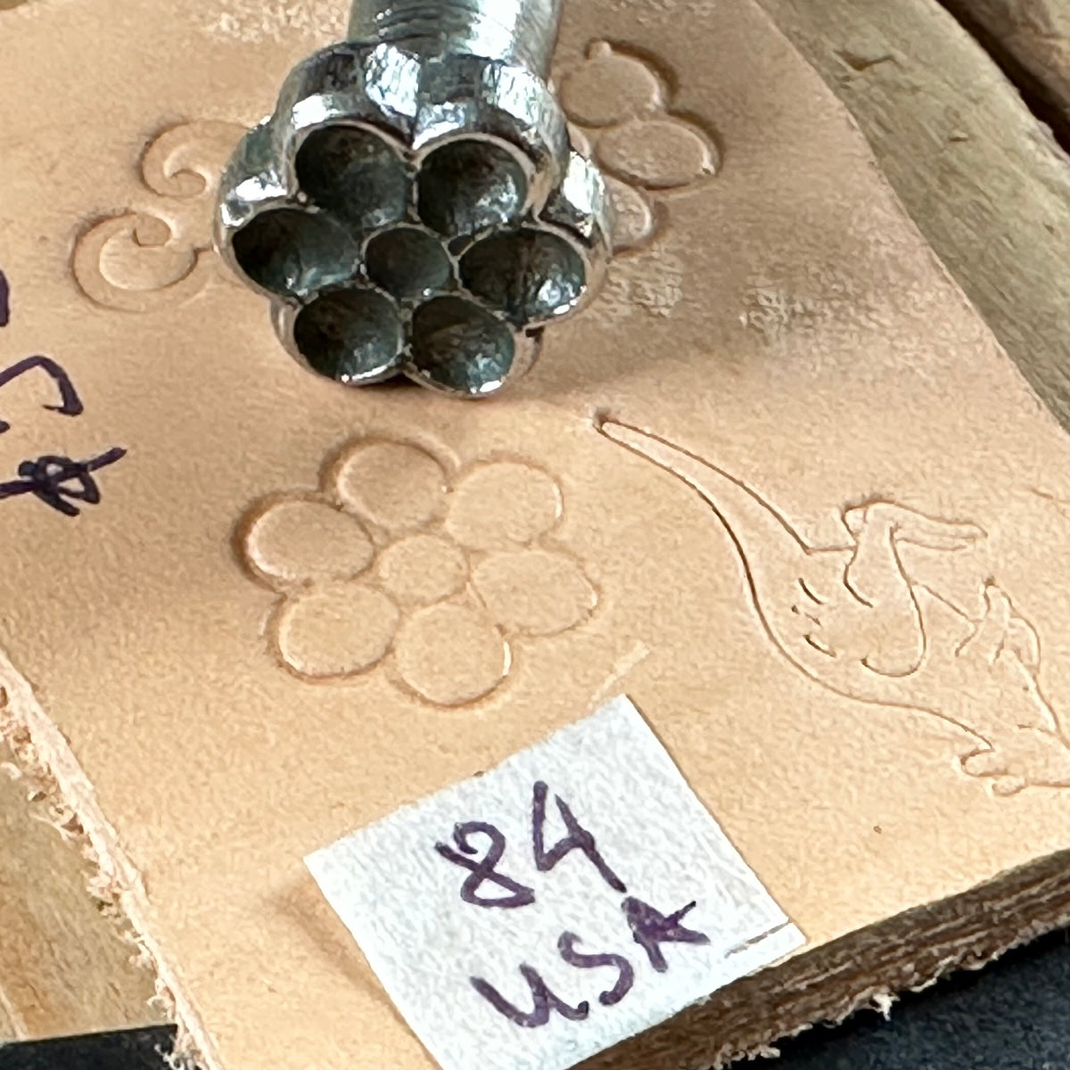 XL1 Vintage 1 x USA & NZ LEATHER STAMP or PUNCH