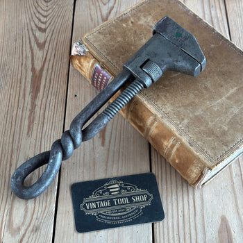 N1581 Vintage 10” adjustable BUGGY WRENCH Twist handle