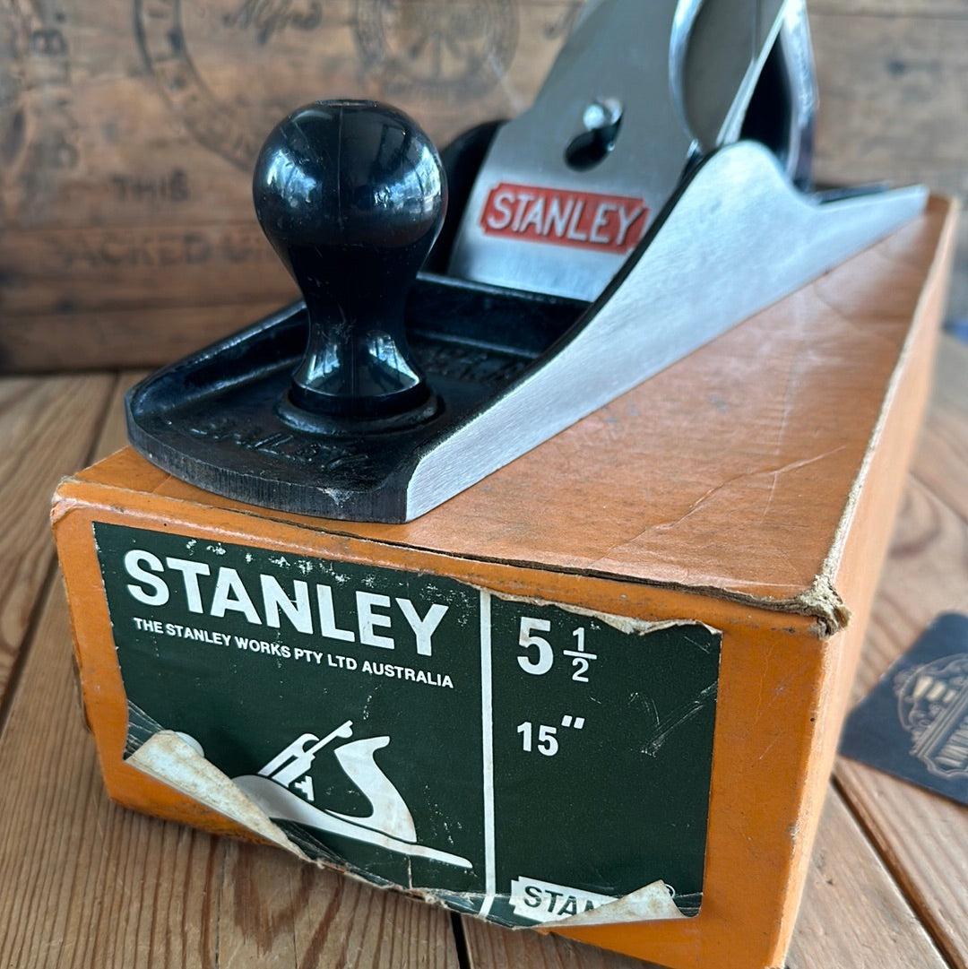 SOLD H818 Vintage STANLEY England No.5 1/2 PLANE in original Stanley Australia BOX & blade