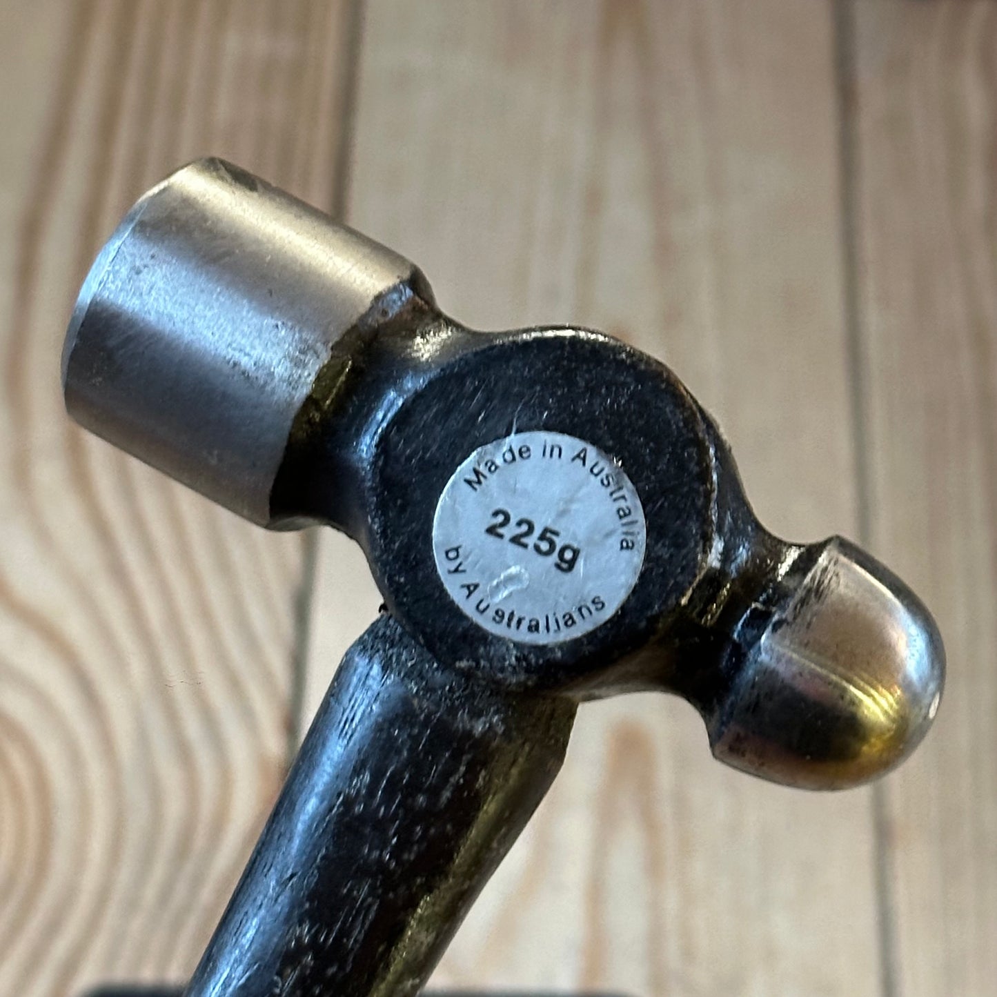 H2442 Vintage CYCLONE Australia small 8oz Ball PEEN Hammer “Made in Australia by Australians” sticker