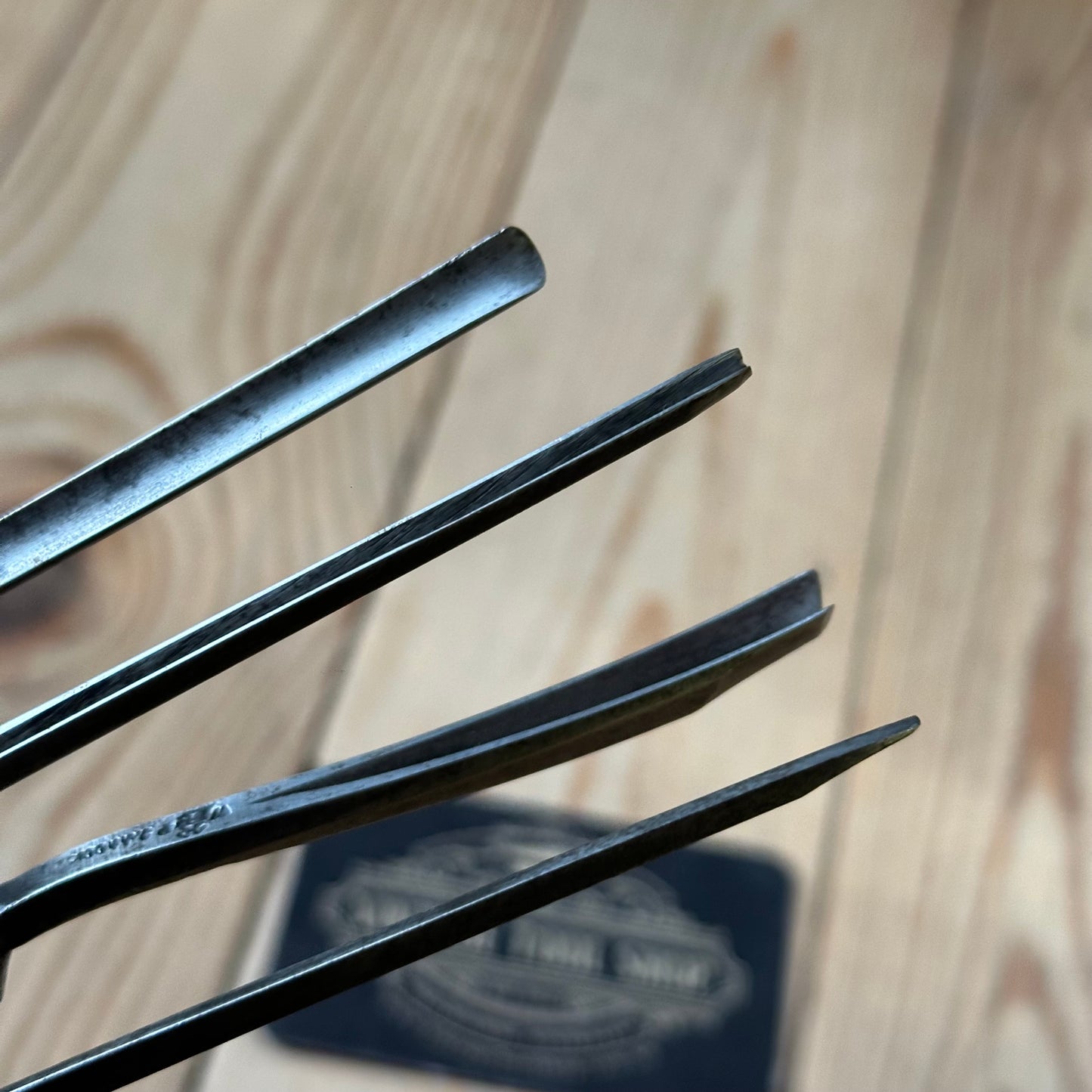 N1761 Vintage 4 x ADDIS Carving CHISEL Set curved v-gouge
