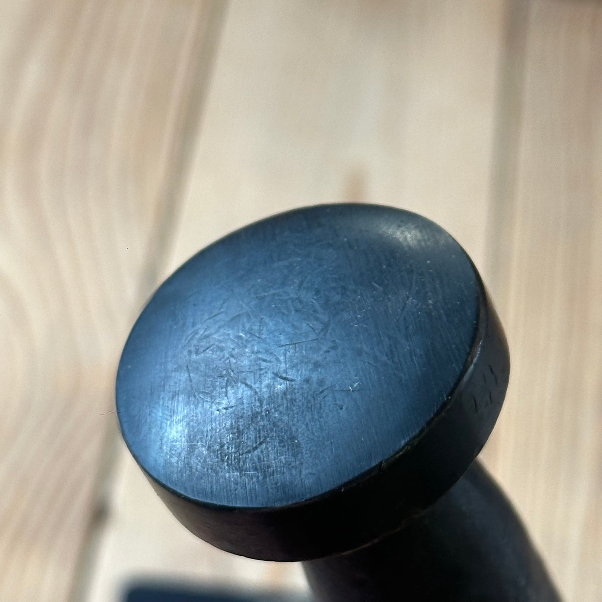 H2540 Vintage GEORGE BARNSLEY No:2 cobblers closing hammer