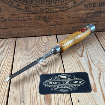 H2394 Vintage W&P WARD & PAYNE Registered Firmer CHISEL