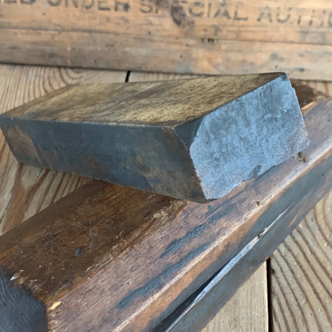 SOLD D867 Vintage ARKANSAS WASHITA STONE Natural Sharpening OILSTONE in box