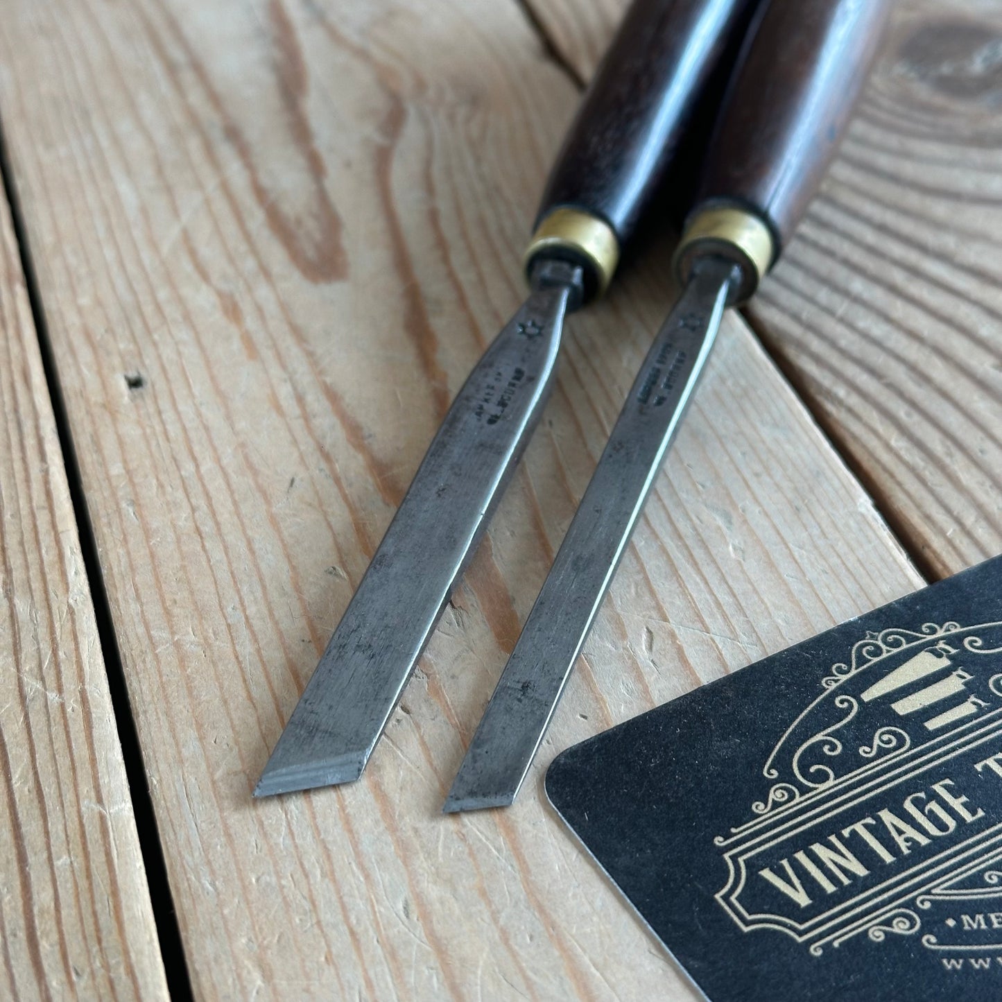 N907 RARE! Vintage pair of ROSEWOOD Handled Barker Bros of MELBOURNE SKEW Carving CHISELS