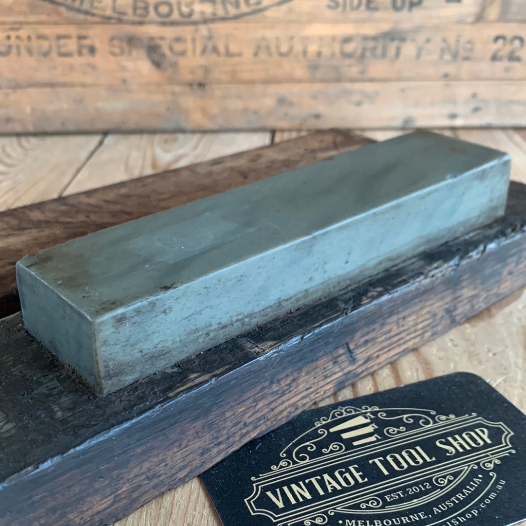 D857 Vintage Welsh LLYN IDWAL SHARPENING STONE Natural Stone in box