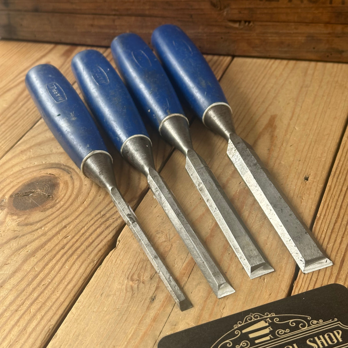 H2643 Vintage Set of 4 x MARPLES Bevelled CHISELS