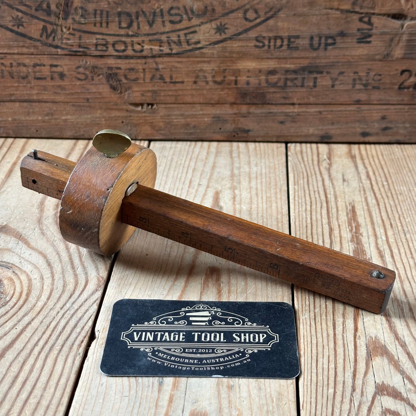 H2519 HANDY! Antique STANLEY No:64 & 1/2 MARKING GAUGE Sweetheart era 1921-35