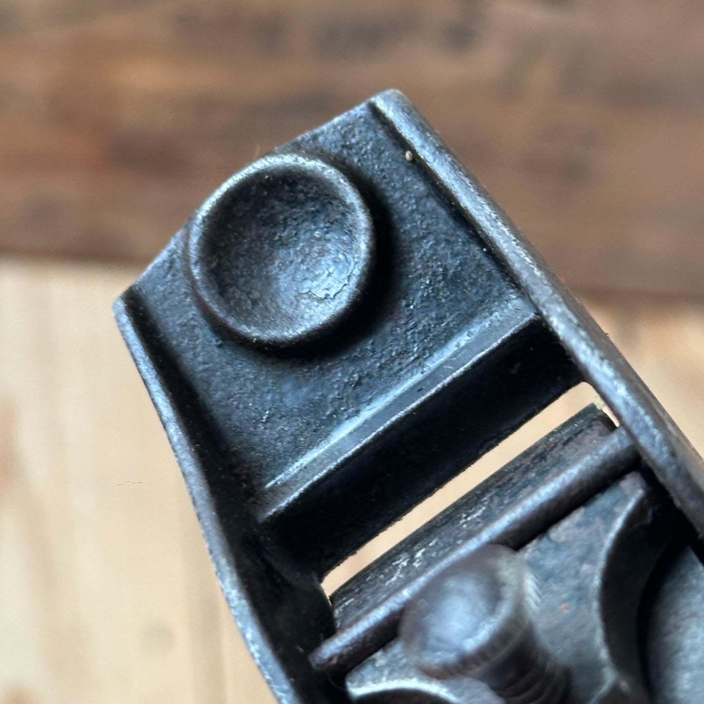 N1784 EARLY! Vintage tiny STANLEY USA No.101 thumb BLOCK PLANE A logo 1867 era!